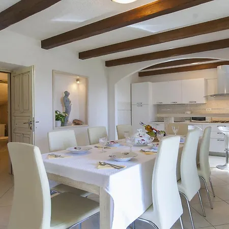 Willa Robinson House Lupoglav (Istria)