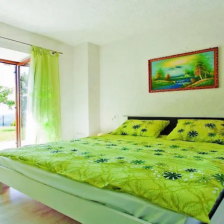 Robinson House Lupoglav (Istria)