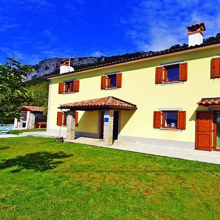 Robinson House * Lupoglav (Istria)